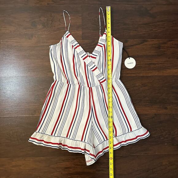 Tularosa Amelia red, white & blue striped sleeveless romper size M NWT - Picture 11 of 14